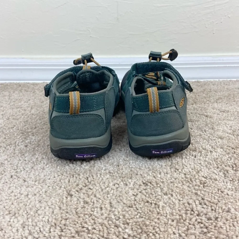 Keen Big Kid’s Newport H2 Slip-On Hiking Water Shoes - Dark Green